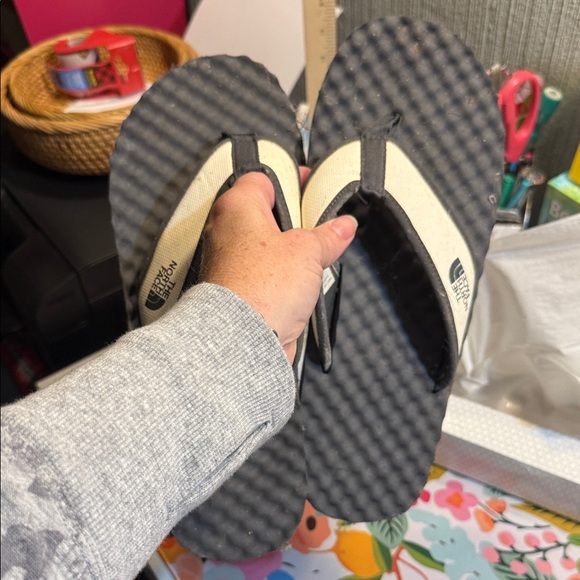 The North Face Black and Cream Sandals - Picture 3 of 3